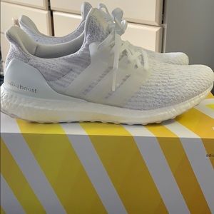 PRICE DROP women’s adidas ultraboost size 9 1/2